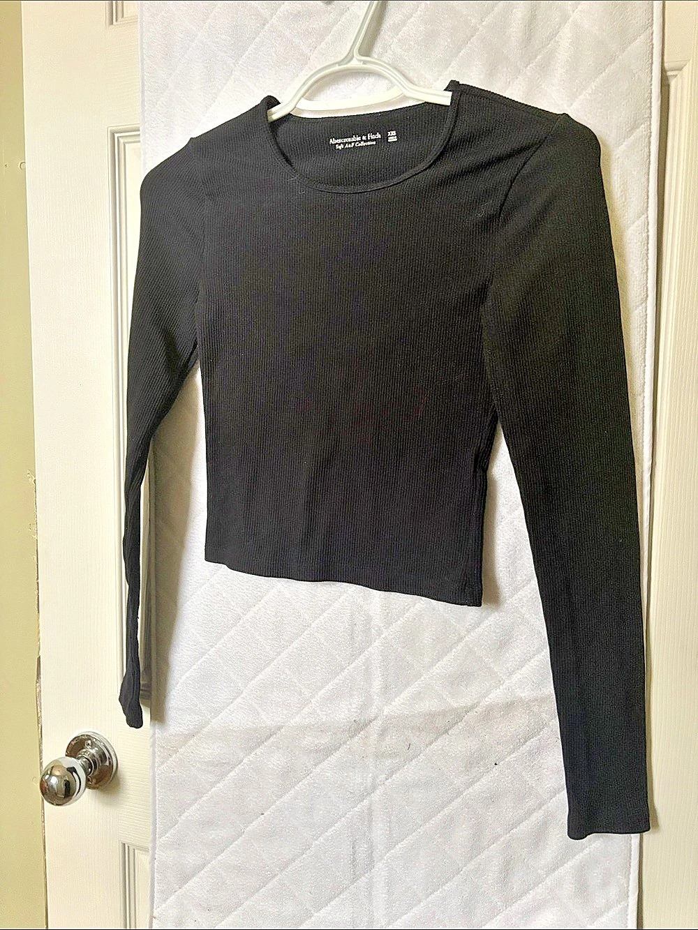 Abercrombie & Fitch Ribbed Long Sleeve Top in Black Size XXS Like New